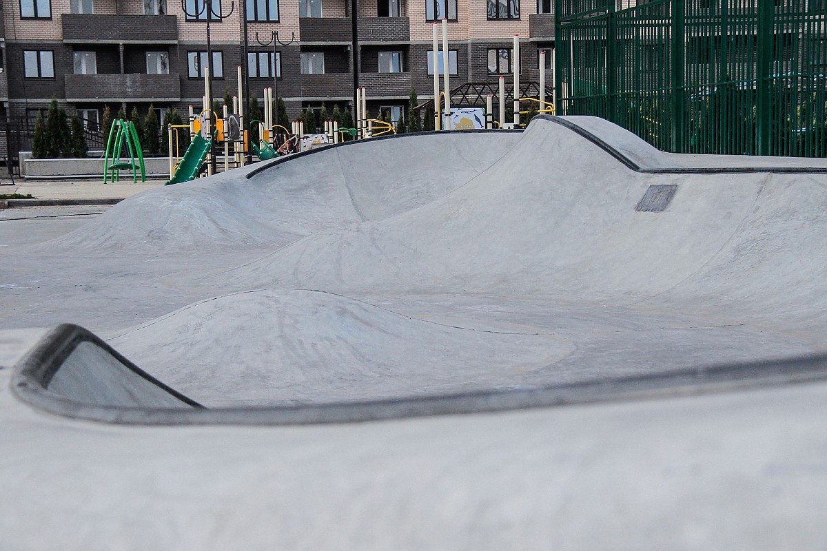 Residential complex Alps skatepark